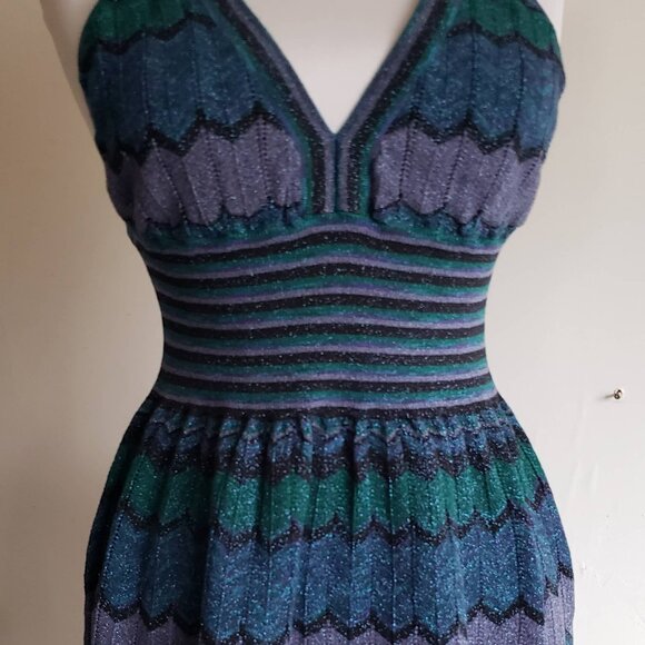 Metallic PEACOCK Halter T-back Sexy Top Clubbing Disco Shimmery Chevron - Picture 10 of 13